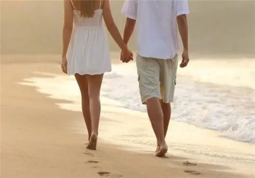 青岛出轨取证：离婚时男方有欠款女方不知情该如何处理